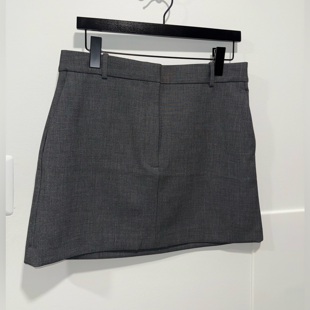 ARITZIA Babaton Women’s Chisel Skirt